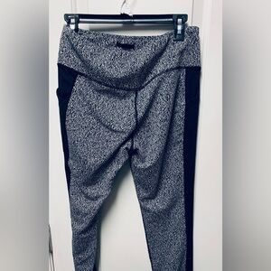 Avia Women Medium exercise pants